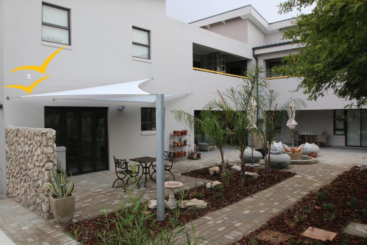 Albatross Guesthouse ลางเงอบาน ภายนอก รูปภาพ