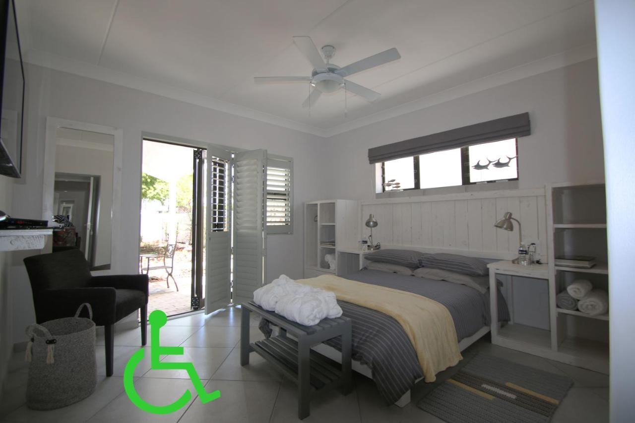 Albatross Guesthouse ลางเงอบาน ภายนอก รูปภาพ